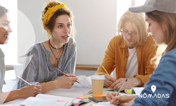 Estudiar y trabajar al mismo tiempo