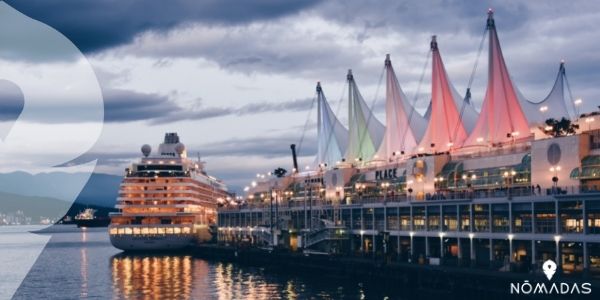 4- Canada place 